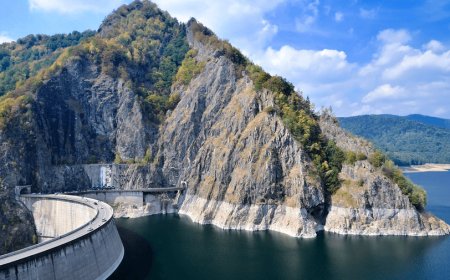 Barajul Vidraru este una dintre cele mai impresionante realizări inginerești